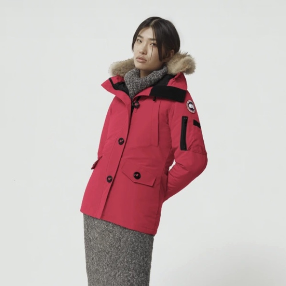 Authentic Canada Goose  Montebello Jacket Large Red